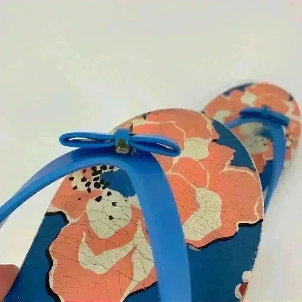 Kate spade women sandals size 9-10 L multicolored floral tropical flip flops
